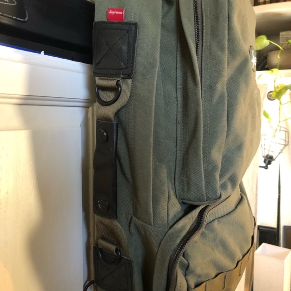 Supreme Solo 29 Box Logo Backpack - Picture 2 of 2